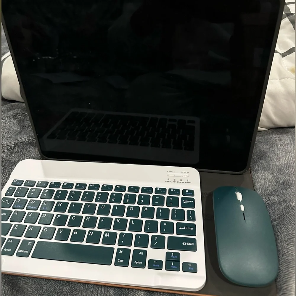 Apple Compatible Wireless Bluetooth Keyboard and Mouse for IPad / Android tablet